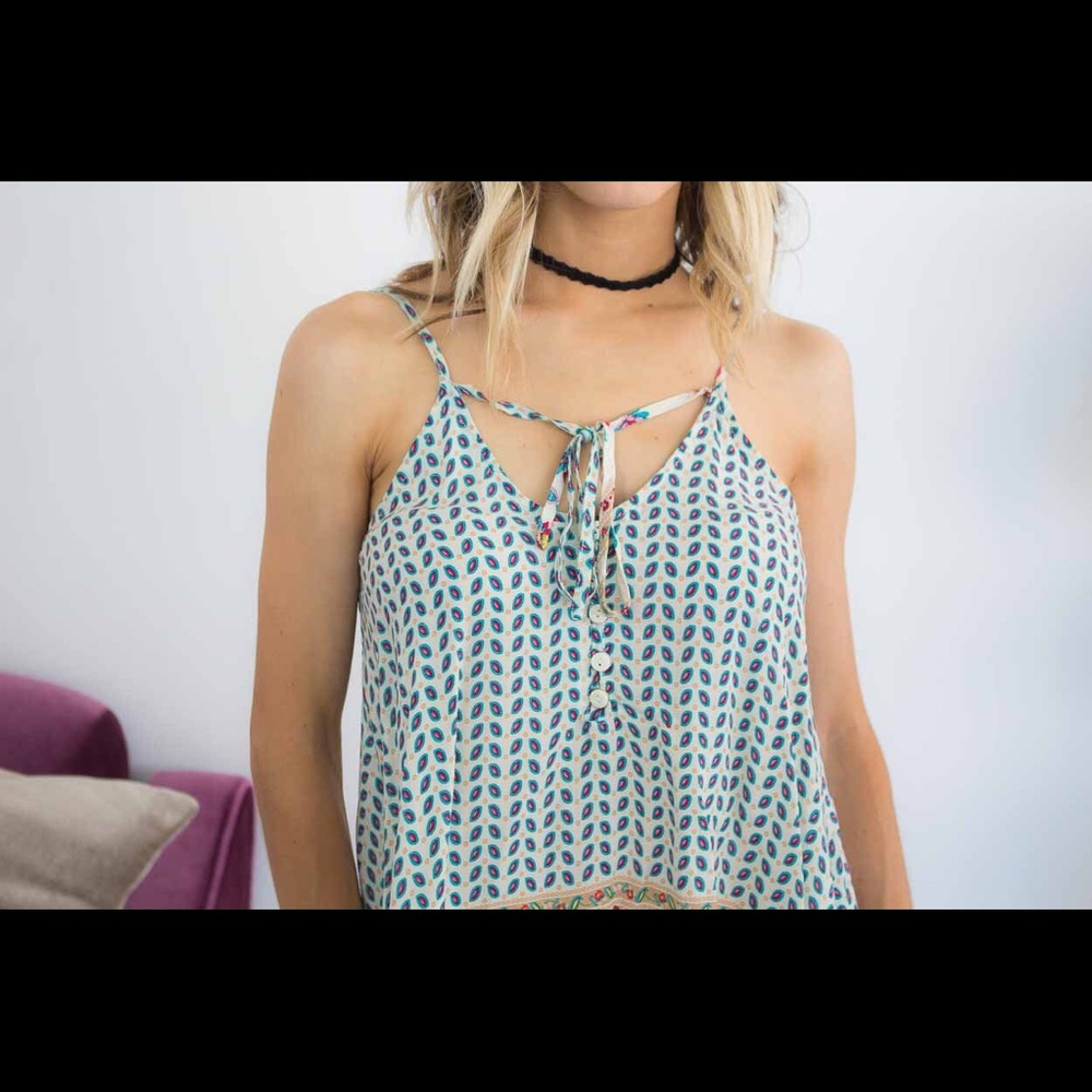 Stunning Print Tank💫 - Picture 3 of 3